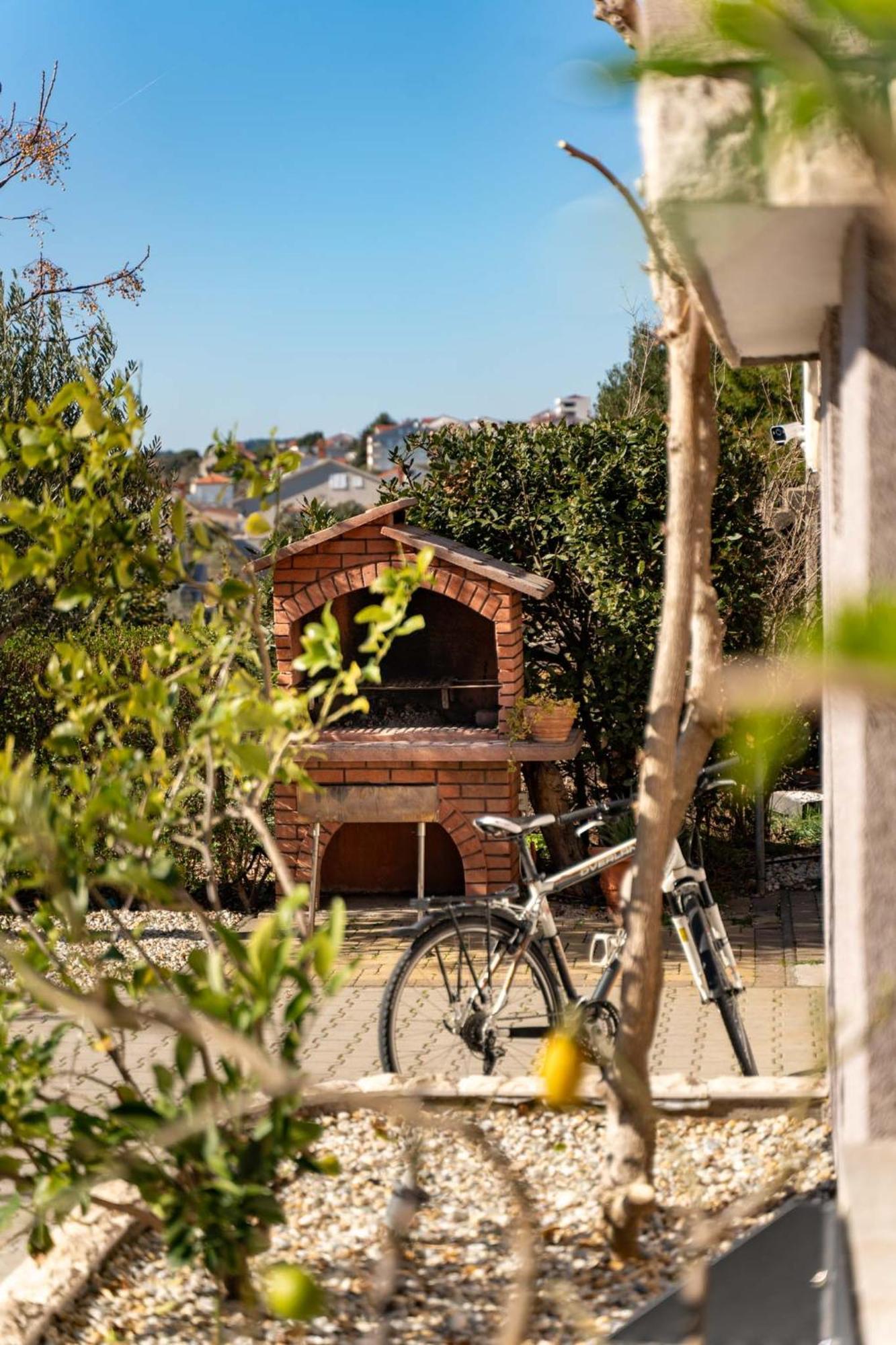 Apartments Casa Barbara Rab Town Exteriér fotografie